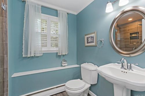 51 Meadow Rd, Briarcliff NY  10510-1134 exterior