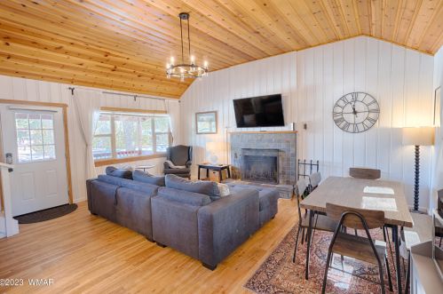 123 Sky Hi Dr, Pinetop AZ  85935-8802 exterior