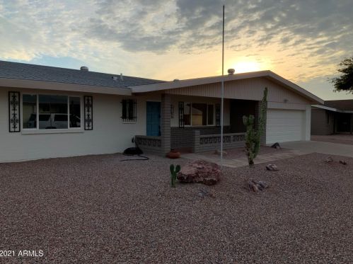 6315 Butte St, Mesa, AZ 85205-8352