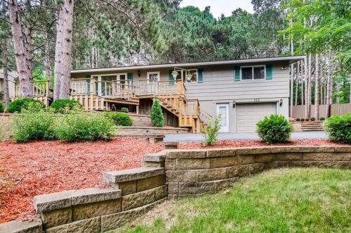 722 10th St, Hudson, WI 54016-2335