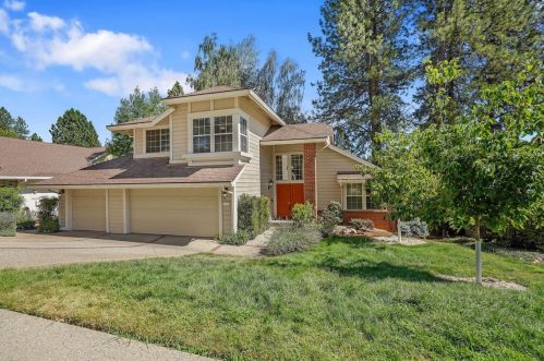 164 Holbrooke Way, Grass Valley, CA 95945-9700