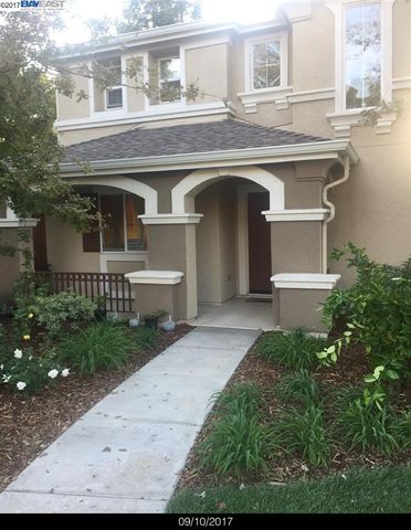135 Saturn Ct, West Pittsburg, CA 94565-7918