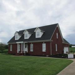 11 Beuerlein Cir, Lawrenceburg, TN 38464-6309