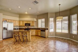 8349 Stella Way, Glendale, AZ 85305-2526