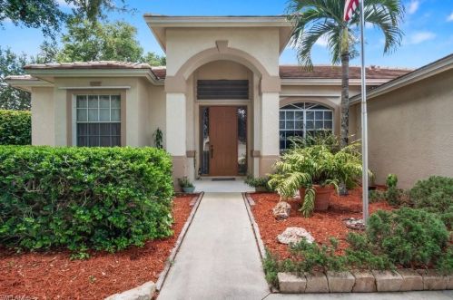897 Grand Rapids Blvd, Naples, FL 34120-4429