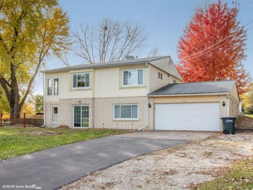 6894 95th Ct, Camp Dodge, IA 50131-1743