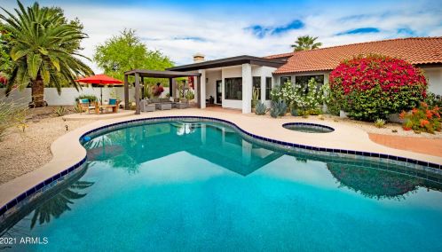 5301 Paradise Dr, Scottsdale AZ 85260-5433 exterior