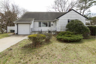 3793 Guy Dr, Seaford, NY 11783-1544