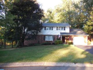 1808 Martin Dr, Lebanon, PA 17046-1830