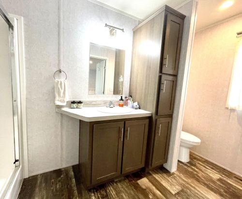 26 Cedar St, Hinsdale NH  03451-2426 exterior