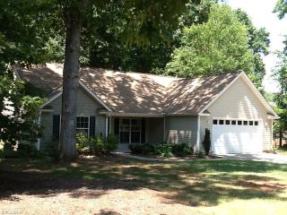 106 Eva Ln, Greensboro, NC 27455-1306