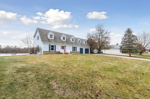 52085 Arrowhead Cir, Granger, IN 46530-7115