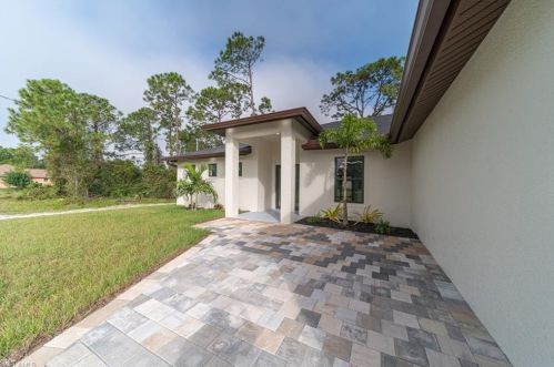 3017 36th St, Lehigh Acres, FL