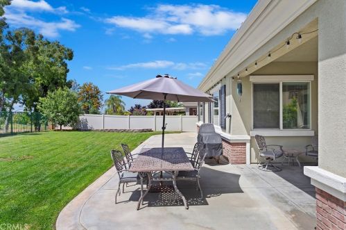 991 Gleneagles Rd, Beaumont CA  92223-8525 exterior