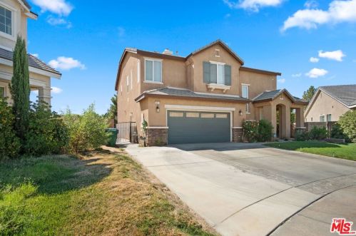 44814 Ruthron St, Lancaster, CA 93536-8413