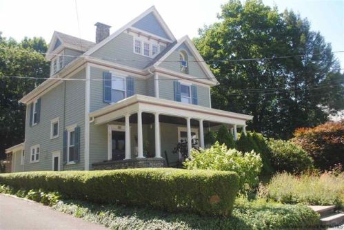 57 Emerson St, Kingston, NY 12401-4403