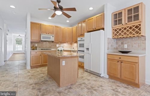 618 Beaver Falls Pl, Wilmington DE  19808-1648 exterior
