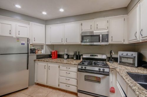 1066 Occidental Cir, Redlands CA  92374-2685 exterior