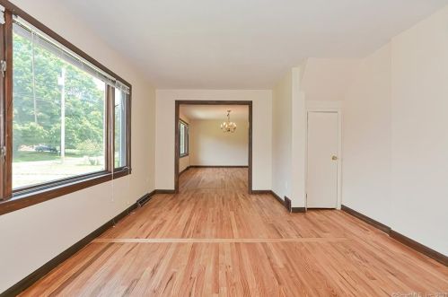 136 Alexander Dr, Colchester CT  06415-1424 exterior