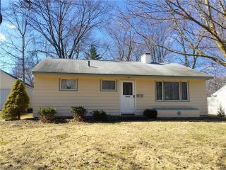 94 Circle Dr, Medina, OH 44256-2555