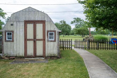 737 Leesburg Ave, Washington Ch OH  43160-1251 exterior