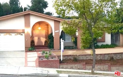 21420 Chagall Rd, Topanga CA  90290-4417 exterior