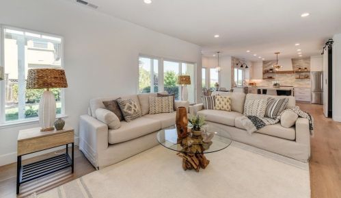 1535 Barcelona Dr, Folsom CA  95762-7212 exterior