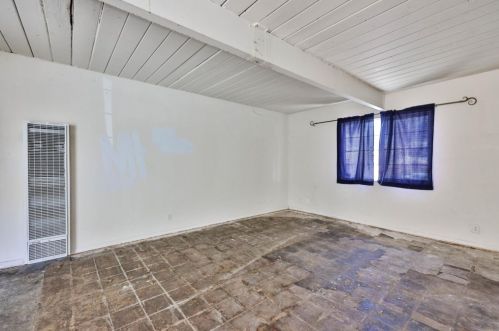 6634 Radio Dr, San Diego CA  92114-1611 exterior