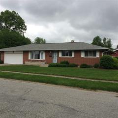 2123 Dorwood Dr, South Bend IN  46617-1822 exterior
