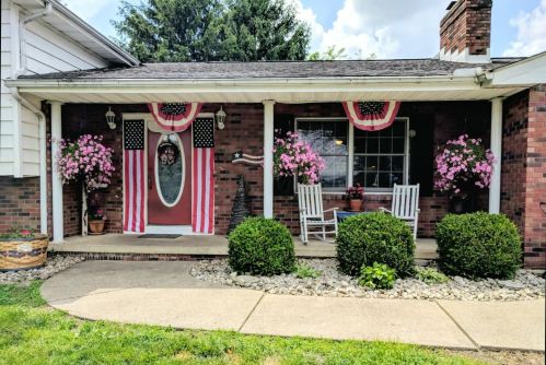 4438 Owl Creek Rd, Frankfort, OH 45628-9739
