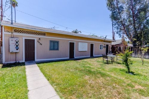 3940 5th St, Riverside, CA 92501-2710