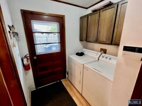 43 Chestnut St, Ridgefield Park NJ  07660-2245 exterior