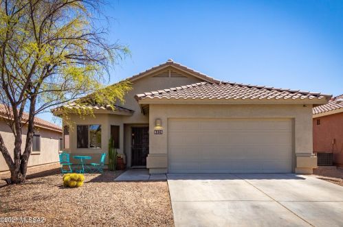 8320 Wind Swept Ln, Tucson, AZ 85743-5270