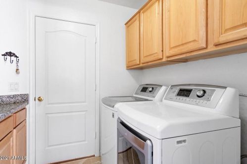 21523 72 Ave, Glendale AZ  85303-1630 exterior