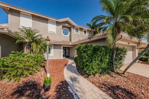 1999 Illinois Ave, Saint Petersburg FL  33703-3421 exterior