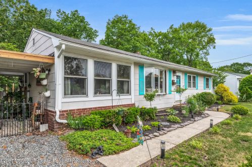 10 Sanford Rd, Bricktown NJ  08724-7134 exterior