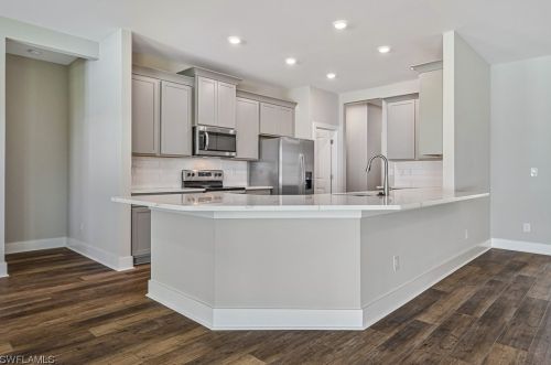 1403 19th Pl, Cape Coral, FL 33909-0016
