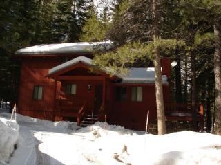 839 Beaver Pond, Truckee CA  96161-4201 exterior