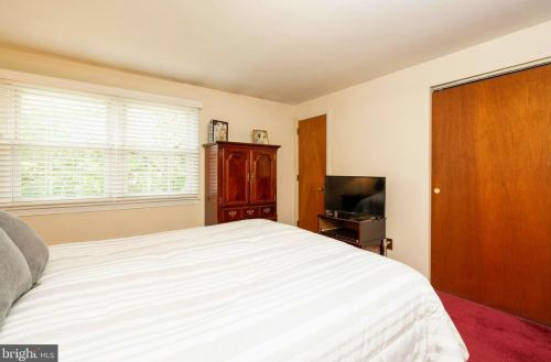 104 Shenandoah Rd, Riverton NJ  08077-3147 exterior