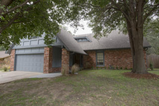 5927 79th St, Tulsa, OK 74136-9125