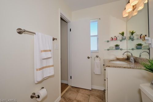 200 Highview Ave, Lehigh Acres FL  33936-7045 exterior