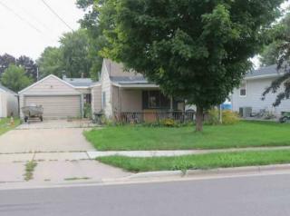 145 Plummer Ave, Neenah, WI 54956-2221