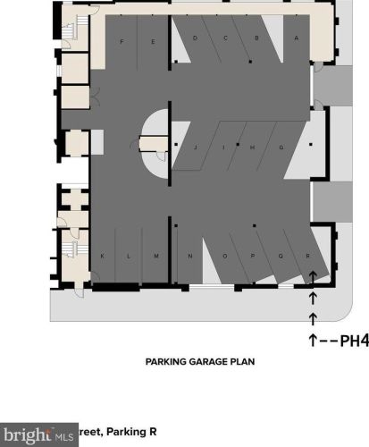 300 3rd St, Philadelphia PA  19106-1120 exterior