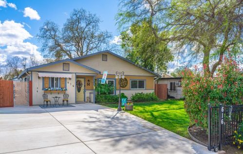 616 Q St, Rio Linda CA  95673-1427 exterior