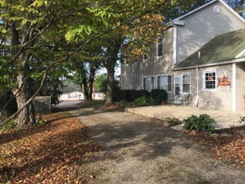 25738 Tarlton Adelphi Rd, Laurelville, OH 43135-9718