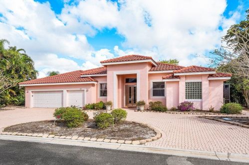 4817 Bucida Rd, Boynton Beach, FL 33436-7324