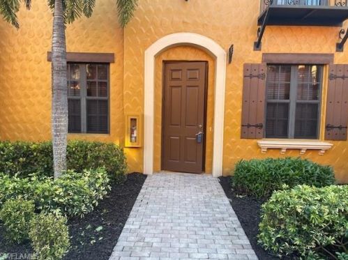 9155 Delano St, Naples, FL 34113-3312