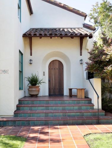 950 Guinda St, Palo Alto, CA 94301-3318