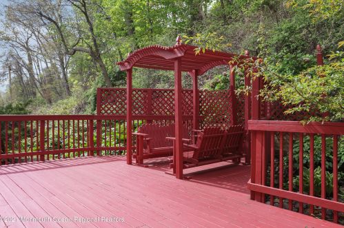 237 Shore Dr, Monmouth Hills NJ  07732-1567 exterior