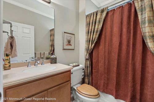 34 Chesapeake Dr, Holmdel Village NJ  07733-3111 exterior